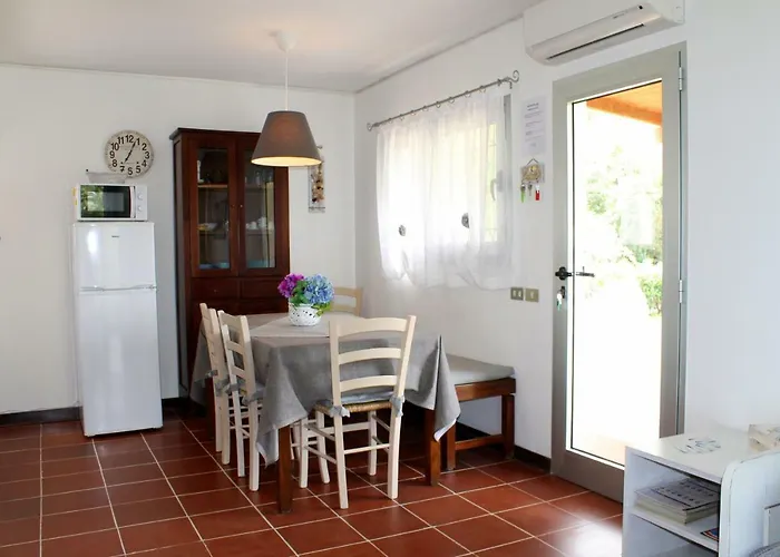 Scaglieri Mare By Argonautivacanze بورتوفيرّايو